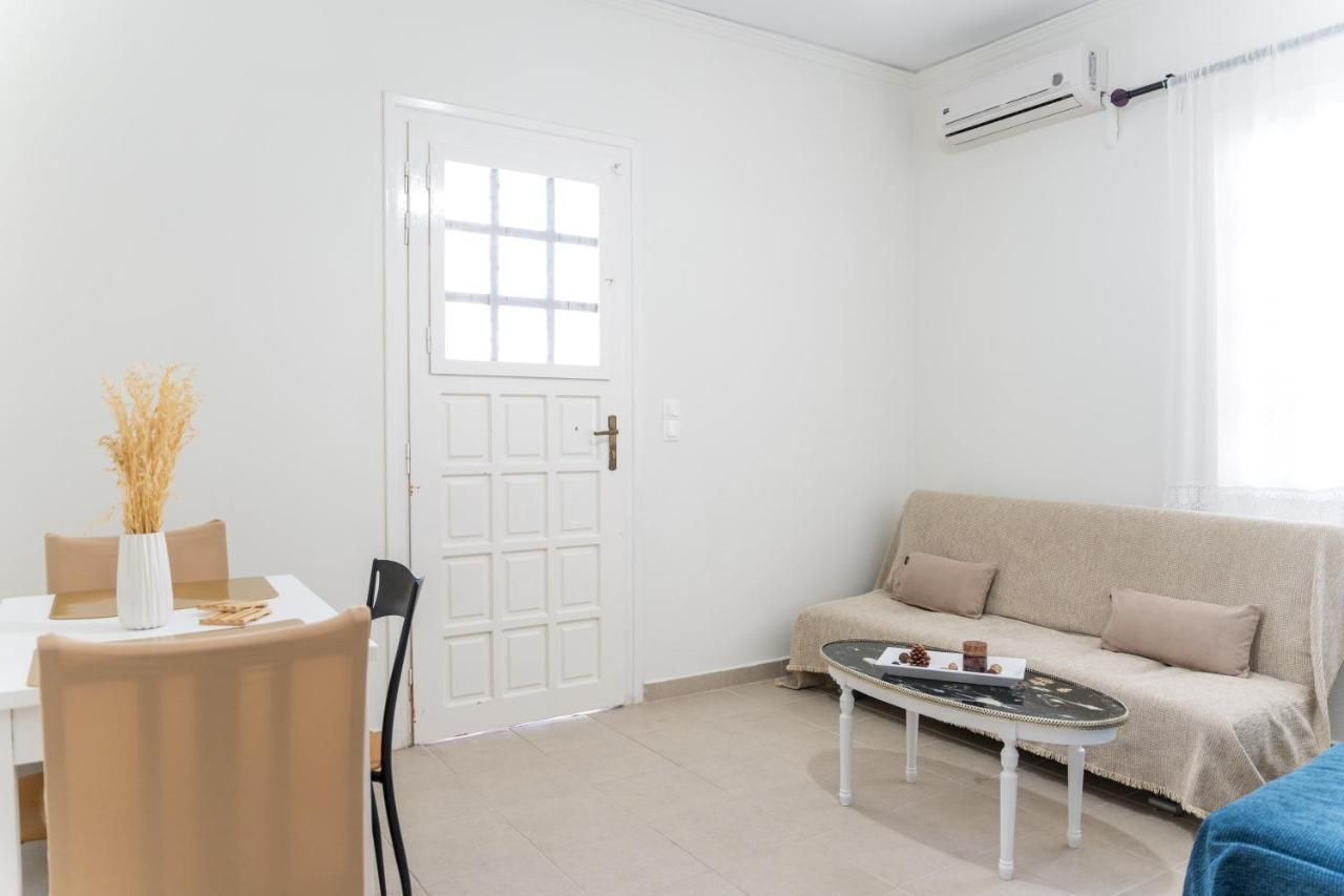 Athenais Apartment Lixouri Exterior photo